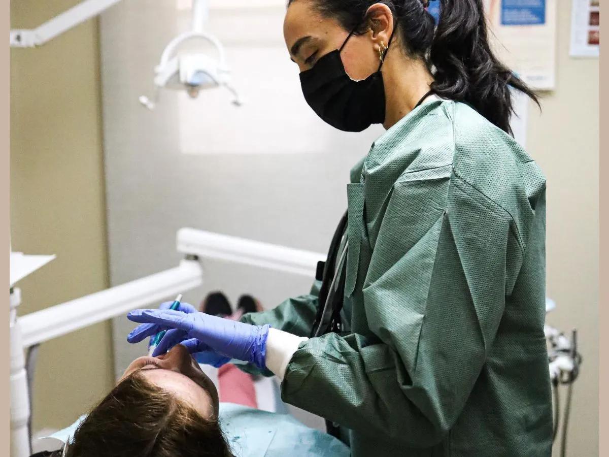 Right Dentist in Simi Valley